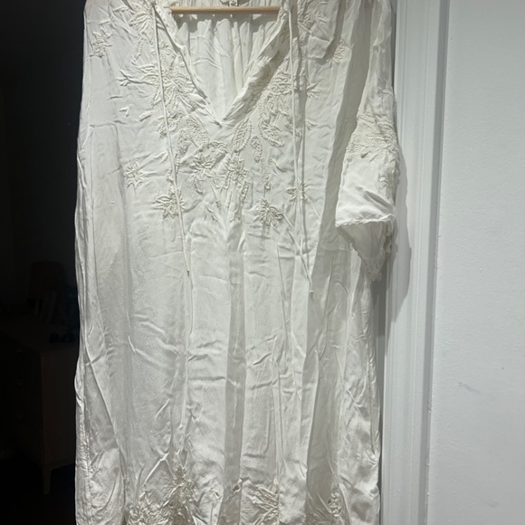 Aritzia white dress - Picture 3 of 3